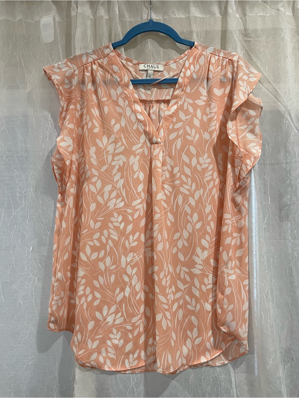 Chaus Peach and White Floral Flutter Sleeve Blouse
